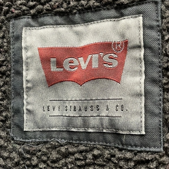 LEVI’S Sherpa Lined Two Pocket Hoooded Trucker Jacket - Picture 10 of 14